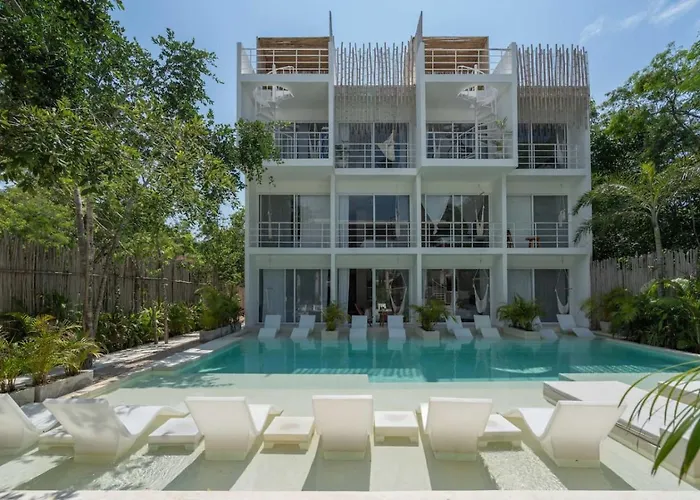 Apartment Modern And Stylish In Muuk